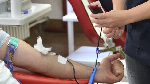 TRANSFUZIOMOBIL NA TRGU SLOBODE: Vanredna akcija davanja krvi danas u Novom Sadu