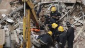 DRAMA U INDIJI: Srušila se zgrada, u ruševinama ZAROBLJENO najmanje 90 ljudi!