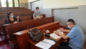 POLAŽU U MALIM GRUPAMA: Na fakultetima državnih univerziteta počeo septembarski ispitni rok, svi poštuju propisane mere