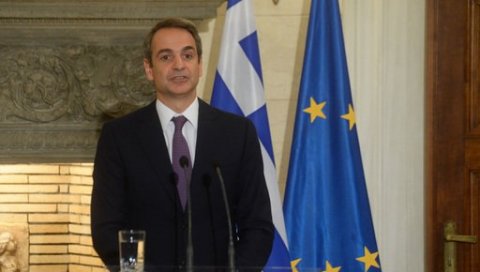 ПРЕД ПРЕДСЕДНИЦОМ И ПРЕМИЈЕРОМ: На свечаној церемонији нова влада Грчке положила заклетву