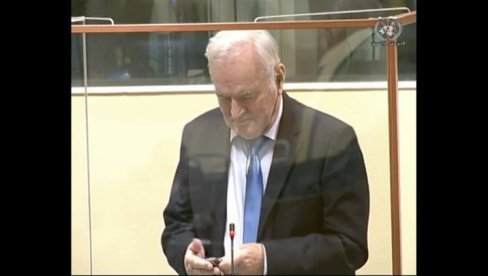 РАТКУ МЛАДИЋУ ПОЗЛИЛО У ХАГУ: Борба генерала иза хашких зидина (ВИДЕО)