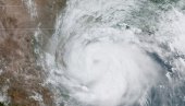 СТИЖЕ ЈЕДНА ОД НАЈСНАЖНИЈИХ ОЛУЈА: Ураган Лора близу категорије пет, приближава се Тексасу и Луизијани