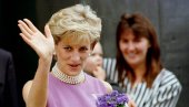 ЖЕЛЕЛИ СУ УСПОМЕНУ НА МАЈКУ: Статуа принцезе Дајане биће откривена на њен 60. родендан