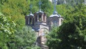 VEČNI OGANJ U KAMENU HOMOLJA: Čudesni manastir niče uz temelje drevne Oreškovice, zadužbine kneza Lazara, kod Petrovca na Mlavi