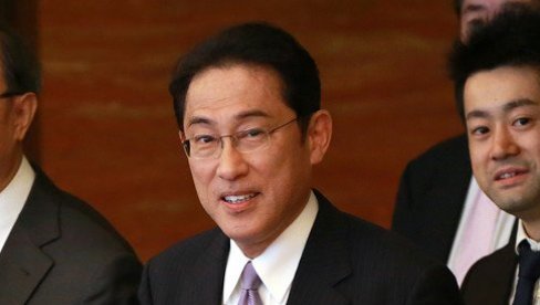 BEZBEDNO I UKUSNO Premijer Japana jeo ribu iz Fukušime nakon ispuštanja radioaktivne vode