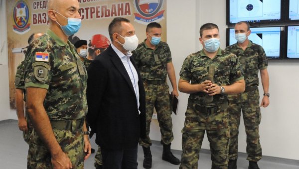 Министар Вулин отворио ваздушну стрељану у интернату Војне гимназије