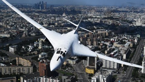 РУСКИ БЕЛИ ЛАБУДОВИ ОБОРИЛИ РЕКОРД: Стратешки бомбардери Ту-160 нису слетали више од једног дана, прешли невероватне раздаљине