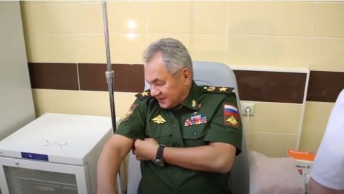 ŠOJGU OBJAVIO: Počela masovna vakcinacija ruske vojske protiv korone