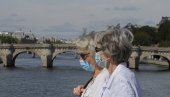FRANCUSKA UKINULA JOŠ JEDNU KOVID MERU: Od ponedeljka bez maske u javnom prevozu