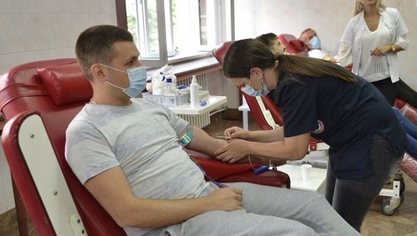 АКЦИЈА ИНСТИТУТА ЗА ТРАНСФУЗИЈУ КРВИ: Добровољни даваоци моћи ће да донирају крв на овим локацијама у Београду