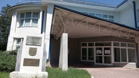 У СУРДУЛИЧКОЈ БОЛНИЦИ САМО ДВА СЛОБОДНА МЕСТА: Све је више хоспитализованих у ковид болницама на југу Србије