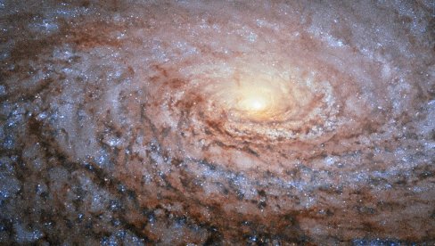 POGLEDAJTE - RAĐANJE ZVEZDA: Ovekovečeno spektakularnim snimkom iz svemira (FOTO)
