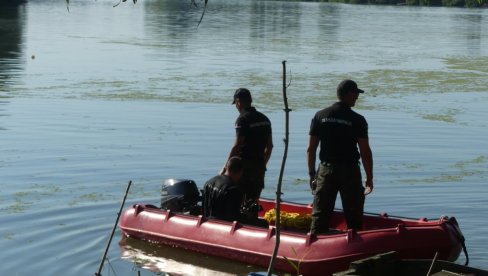 НЕЗГОДА НА АДИ ХУЈИ: Аутомобил слетео у реку, ронилачке екипе изашле на терен