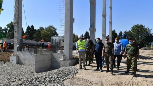 НОВА КОВИД-БОЛНИЦА У БЕОГРАДУ: Гради се у војном комплексу - ево до кад ће бити завршена