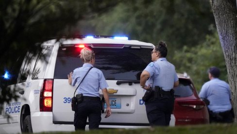 ПУЦЊАВА У САД: Убијен нападач на полицајца