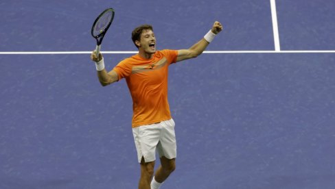 ŠPANAC MOŽE DA ZAHVALI NOVAKU: Karenjo-Busta posle velike borbe došao do polufinala Ju-Es opena