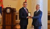 PRIZNANJE VULINU: Visoko rusko odlikovanje za ministra odbrane Srbije