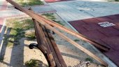 ВАНДАЛИЗАМ У ЦЕНТРУ СОМБОРА: Оштећене нове дечије клупе