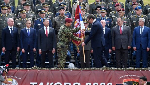 ONI SU NAŠ PONOS: Vučić danas na promociji najmlađih oficira Vojske Srbije