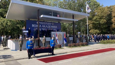 ВОЈСКА СРБИЈЕ ПРЕДСТАВИЛА НОВЕ СНАГЕ  Председник поручио: За нашу војску постоји само једна страна - СРБИЈА! (ФОТО/ВИДЕО)