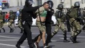 ДЕМОНСТРАЦИЈЕ У МИНСКУ: Више од 100.000 људи на улицама, ухапшено 400