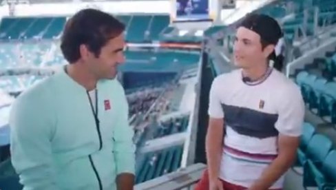 OČINSKI SAVET ŠVAJCARCA: Ovako je Federer pomogao Kecmanoviću da osvoji prvi trofej (VIDEO)