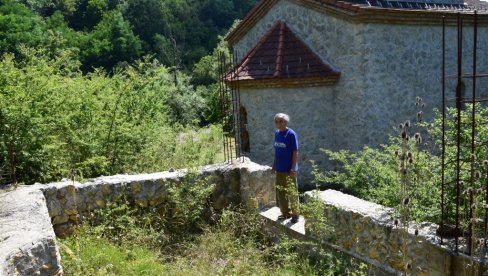 DOKAZ DA SRBI I RUSI VEKOVIMA SARAĐUJU: Okupili su se na svetom mestu da bi napravili dogovor (FOTO)