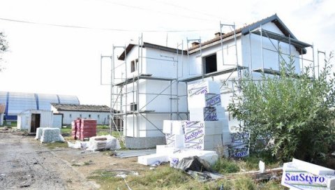 КОЛЕКТИВНО НАСЕЉЕ “БЕРГЕН”: Реновирање уз помоћ Министарства за повратак у косовској влади