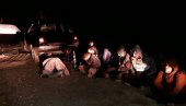 HAPŠENJE ZBOG KRIJUMČARENJA MIGRANATA U BANATU: Osumnjičeni da su omogućili nedozvoljen prelaz granice za najmanje 45 ljudi