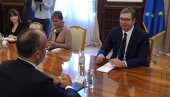 VUČIĆ SUTRA SA FABRICIJEM: Predsednik se sastaje sa šefom delegacije EU u Srbiji