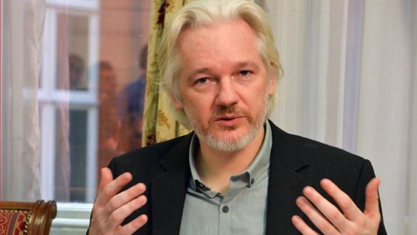 КОРОНА У ЗАТВОРУ У КОЈЕМ ЈЕ АСАНЖ: Вереница оснивача Викиликса открила да је Белмарш у локдауну