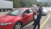 КОЛОНЕ НА ГРАНИЧНИМ ПРЕЛАЗИМА: Чека се и на наплатној станици Стара Пазова