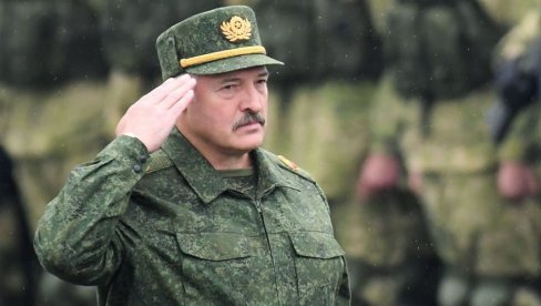 NE VERUJTE NATO-U, NEMA OPUŠTANJA: Lukašenko poslao poruku beloruskim vojnicima