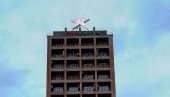OSVANULA PETOKRAKA U RIJECI: Na vrhu nebodera crvena zvezda, građani ogorčeni