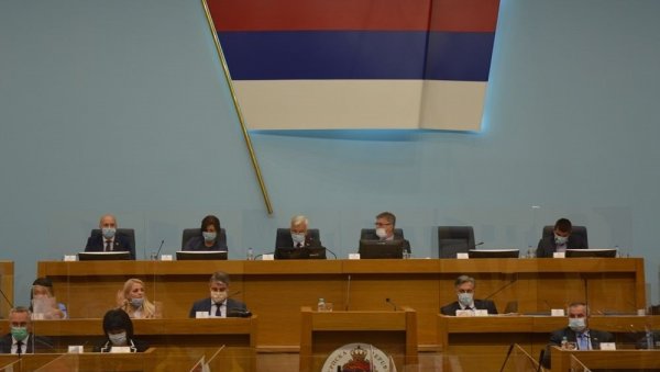 Седница Народне скупштине РС почела минутом ћутања Момчилу Крајишнику