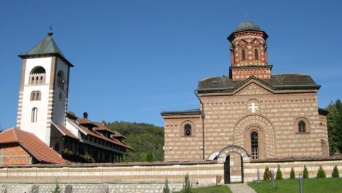 IZLOŽBA CRKVENIH ARHITEKTURA: Postavka će biti predstavljena javnosti od 12 sati u porti Vaznesenjske crkve u Beogradu