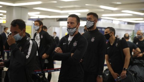 НА ПУТУ ЗА БЕЛГИЈУ: Шта то ради Витас, зашто су црно-беле маске велике, коме то играчи шаљу поздраве...? (ВИДЕО)