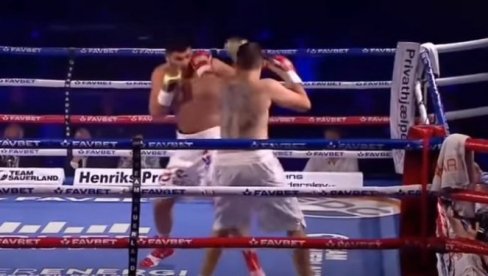 БРУТАЛАН НОКАУТ ХРВАТА: Хрговић успавао грчког боксера, лекари указивали помоћ у рингу (ВИДЕО)