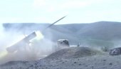 AZERI NAPREDUJU JERMENI SE POVLAČE: Uništeno 200 tenkova, 228 komada artiljerijskog oružja