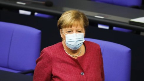 ЗАБРИНУТА ЗБОГ ИЗОСТАНКА НАПРЕТКА: Меркел тражи солидарност за вакцину за сиромашније земље