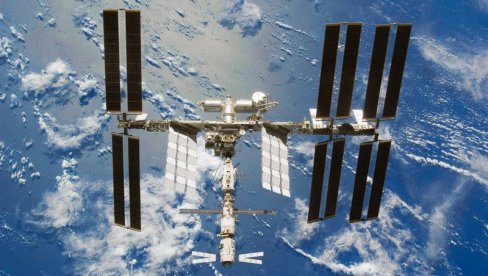 SVEMIRSKI OTPAD SVE VEĆA OPASNOST: Međunarodna svemirska stanica skreće sa kursa da bi izbegla fatalni udar