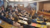 AMFILOHIJE DA PREGOVARA: Procerude za ukidanje spornog zakona u Crnoj Gori