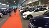 OVAKVI POLOVNJACI NE VIĐAJU SE SVAKI DAN: Na Novosadskom sajmu počela Auto-moto berza, izloženo više od 400 automobila (FOTO)