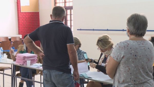 НАПРЕДЊАЦИ УБЕДЉИВИ: СНС остварила сјајан резултат на изборима за Савете месних заједница - победили и у родном месту Бајатовића