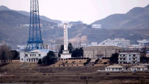 PROPAGANDNO SELO U JEDNOJ OD NAJOPASNIJIH ZONA NA SVETU: Kako je Severna Koreja obmanjivala komšije (VIDEO)