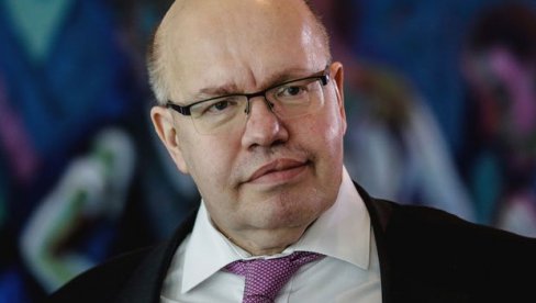 НЕМАЧКИ МИНИСТАР: ЕМА треба да одобри руску вакцину Спутњик В