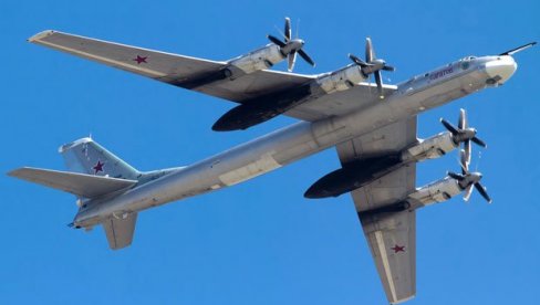 RUSKI STRATEŠKI BOMBARDERI U PATROLI: Borbenu pratnju Tu-95 dali Su-35 (VIDEO)