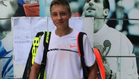 MEĐEDOVIĆ FURIOZNO DO PRVE TITULE: Srpski teniser za 49 minuta počistio protivnika u finalu