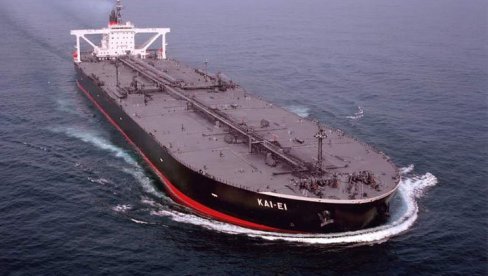 НЕМАЧКИ ВЕЛТ ОПТУЖУЈЕ АТИНУ: Грчки танкери помажу Русији да продаје нафту широм света