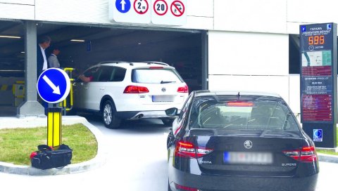 ВЕЛИКЕ ГАРАЖЕ ОТВАРАЋЕ И ПРИВАТНИЦИ: Одборници усвојили одлуку по којој ће Београд добити више паркинг места